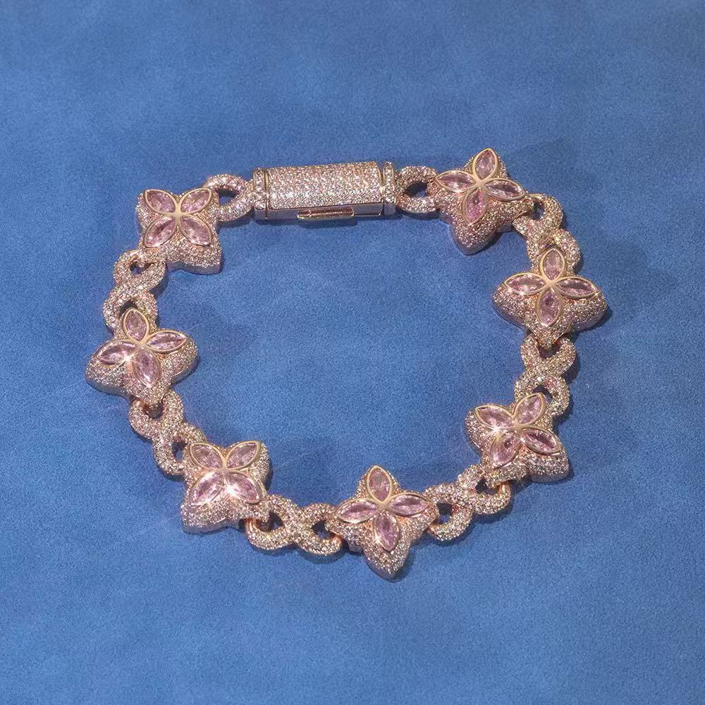 Clover Bracelet in Crystal